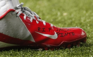 New York Giants wide-receiver Victor Cruz wrote "RIP Jack Pinto" on his cleats in honor of Jack