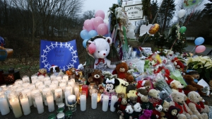 Memorial at Sandy Hook Elementary School